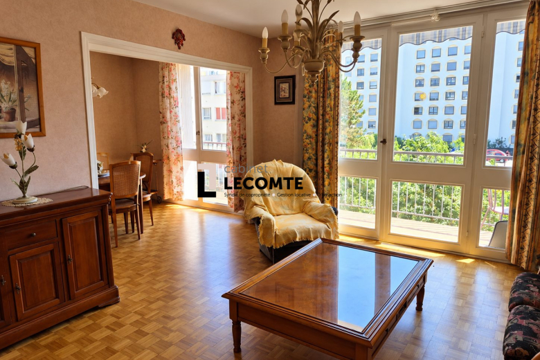 Appartement T4 en vente à Rennes (VA2037-CABINETLECOMTE35) - Photo 1