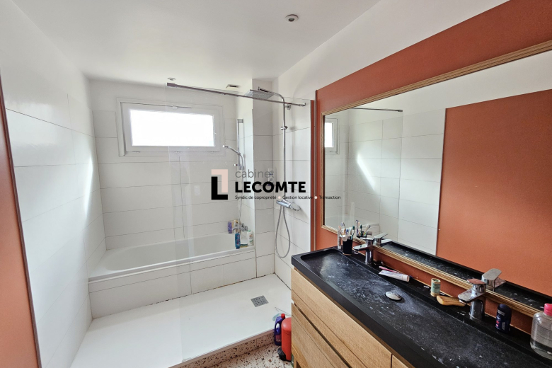 Appartement T4 en vente à Rennes (VA2049-CABINETLECOMTE35) - Photo 2