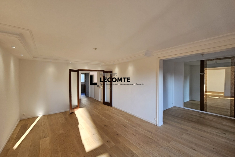 Appartement T5 en vente à Rennes (VA1992-CABINETLECOMTE35) - Photo 2