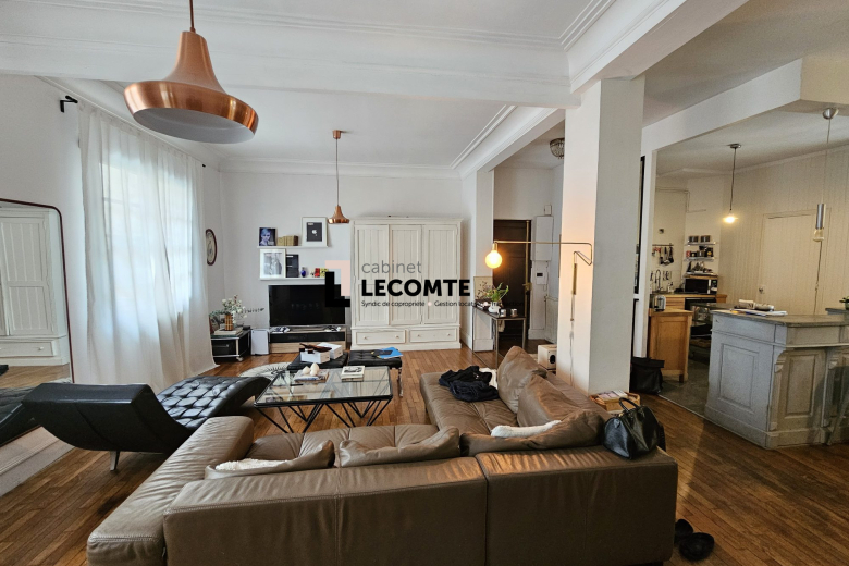 Appartement T6 en vente à Rennes (VA2090-CABINETLECOMTE35) - Photo