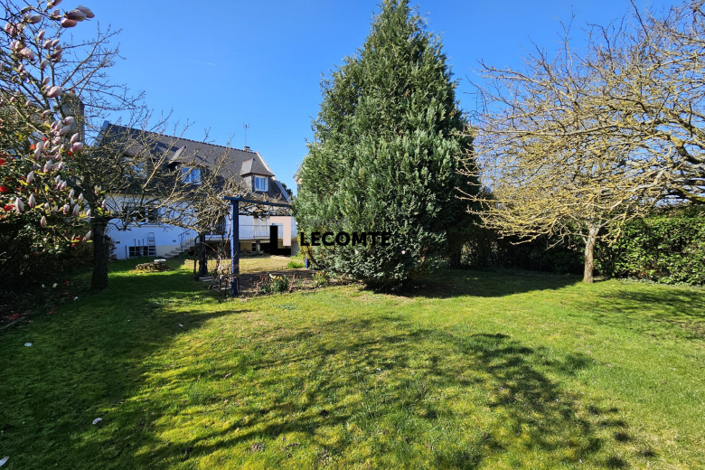 Maison T7 en vente à Rennes (VM271-CABINETLECOMTE35) - Photo 1