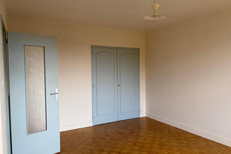 Studio en location à ST JACQUES DE LA LANDE (GES01760029-610) - Photo 2