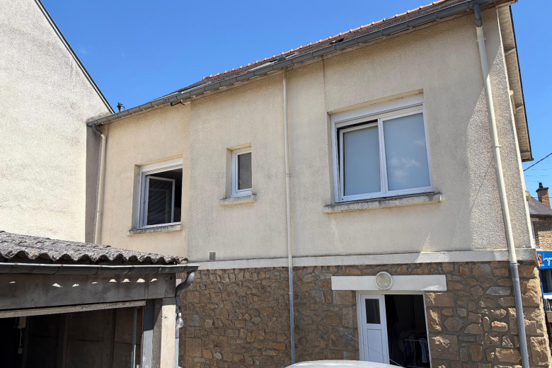 Maison T6 en location à ST JACQUES DE LA LANDE (GES05680001-610) - Photo 2