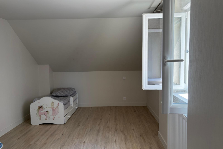 Maison T6 en location à ST JACQUES DE LA LANDE (GES05680001-610) - Photo 12